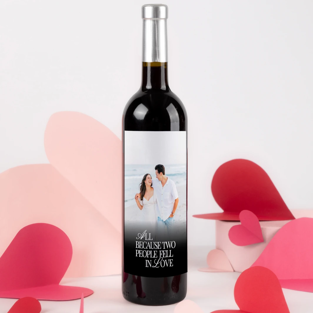 Personaliza Vino 3V con etiqueta "All Because Two People Fell In Love" 25716-P