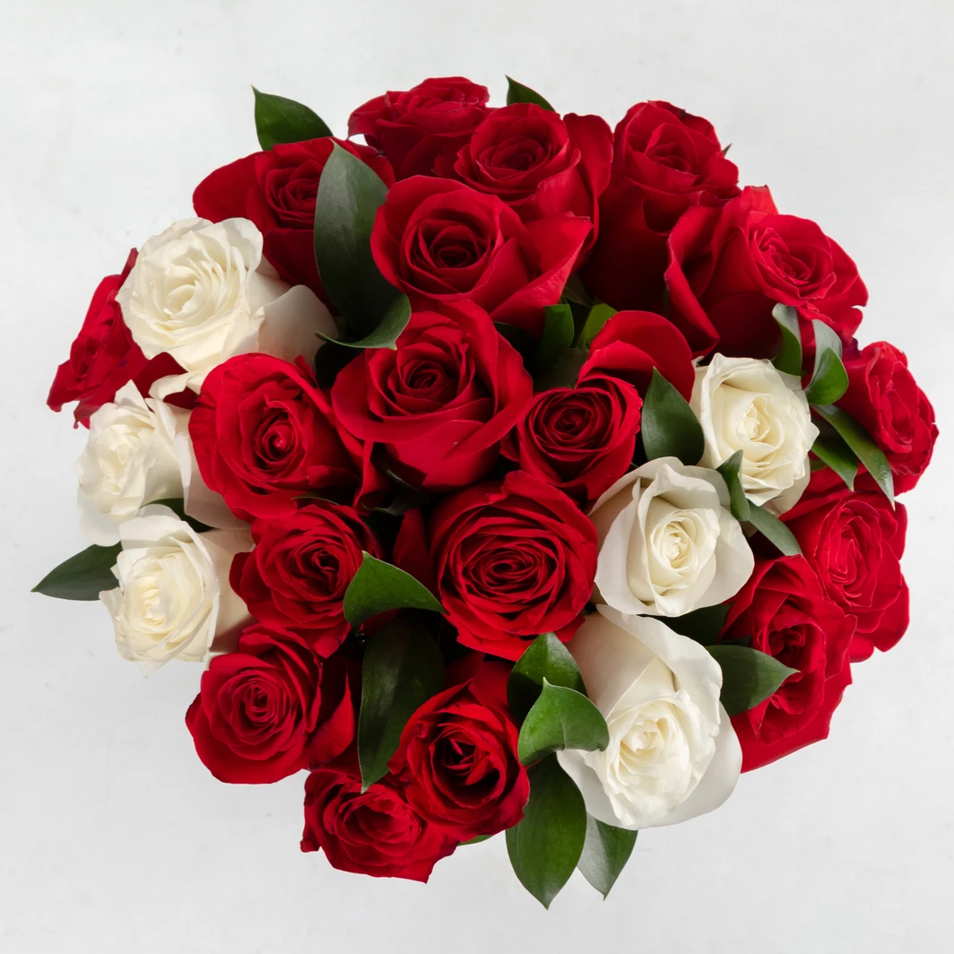 Bouquet with Red and White Roses 25912