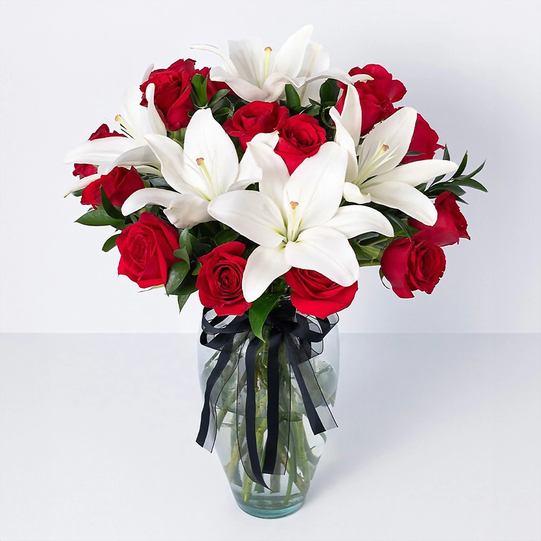15 fresh roses and lilies 018