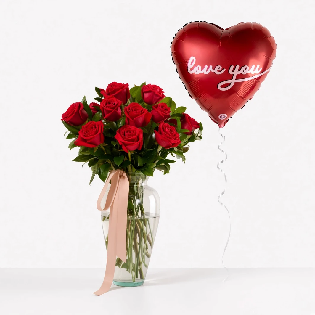 “I Love You” Balloon and 12 red roses 25994