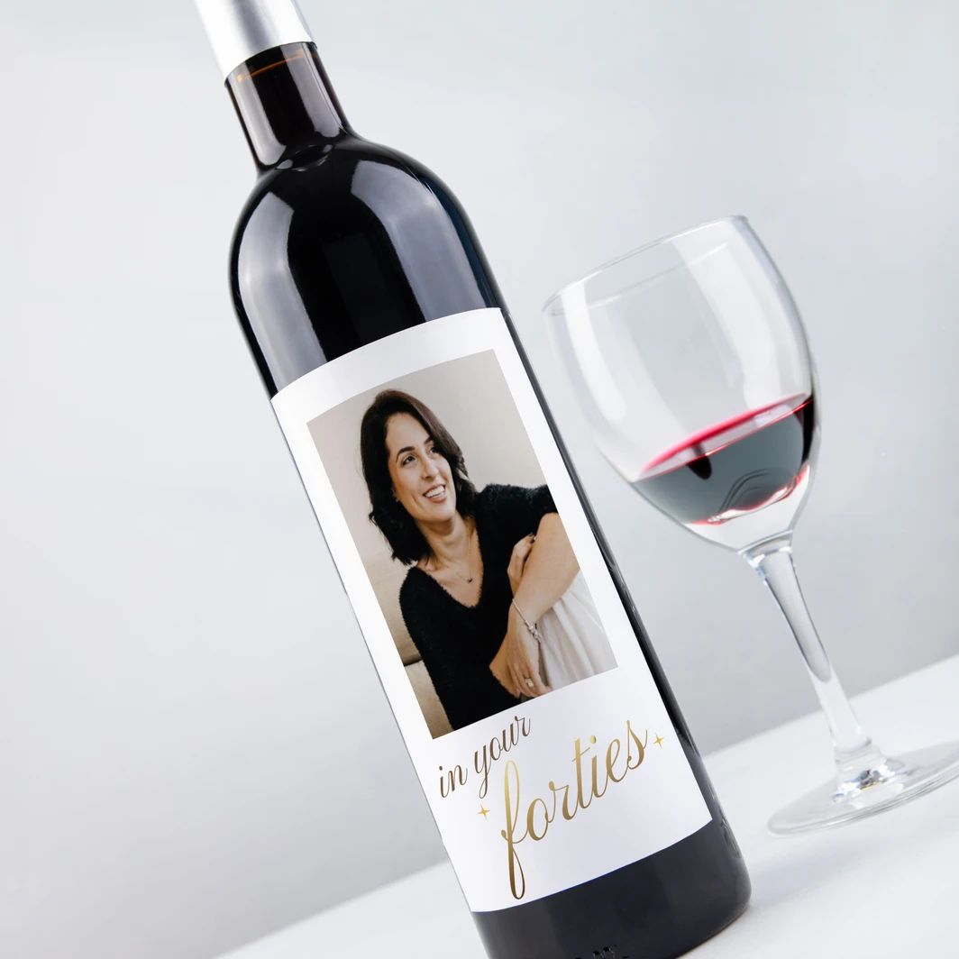 Personaliza Vino 3V con etiqueta "In your Fourties" 26034-P
