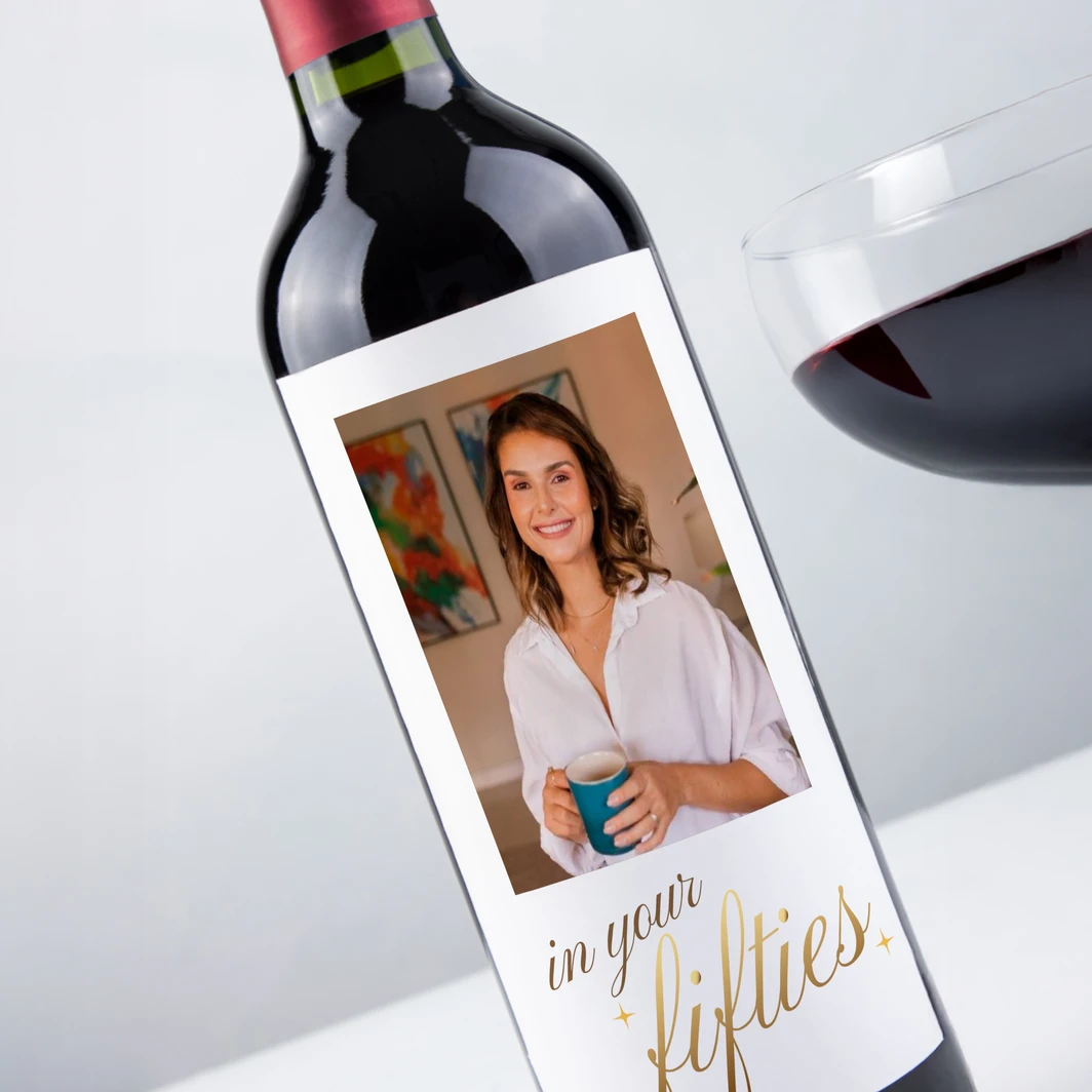 Personaliza Vino Concha y Toro Cabernet con etiqueta "In your Fifties" 26054-P