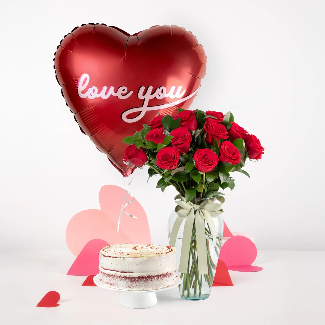 12 Rosas Rojas con Pastel Red Velvet y Globo "Love You" 26105
