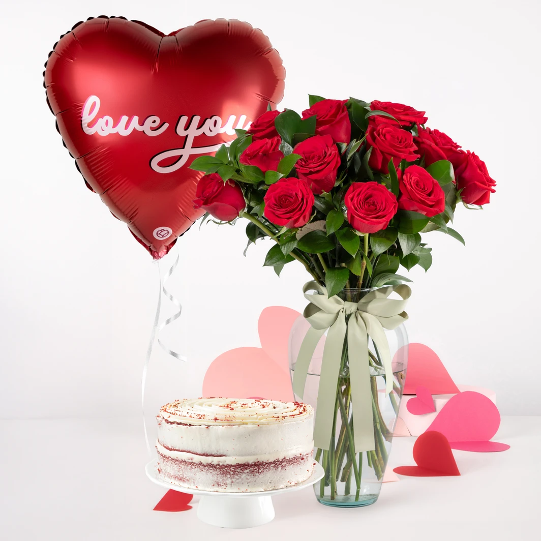 12 Rosas Rojas con Pastel Red Velvet y Globo "Love You" 26105
