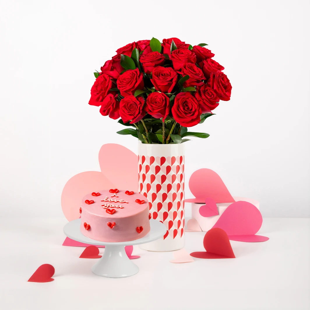 18 Rosas Rojas con Pastel Red Velvet Vivián 26106