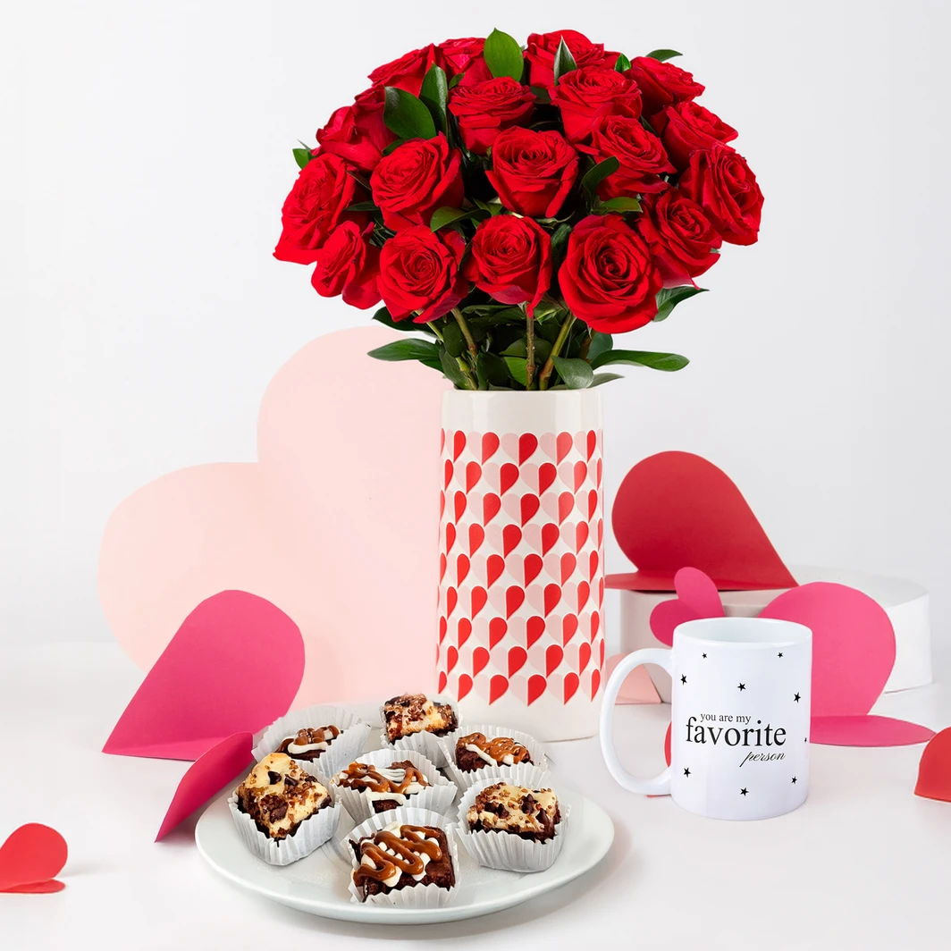 Brownies con Rosas Rojas en Jarrón y Taza Personalizada 26156