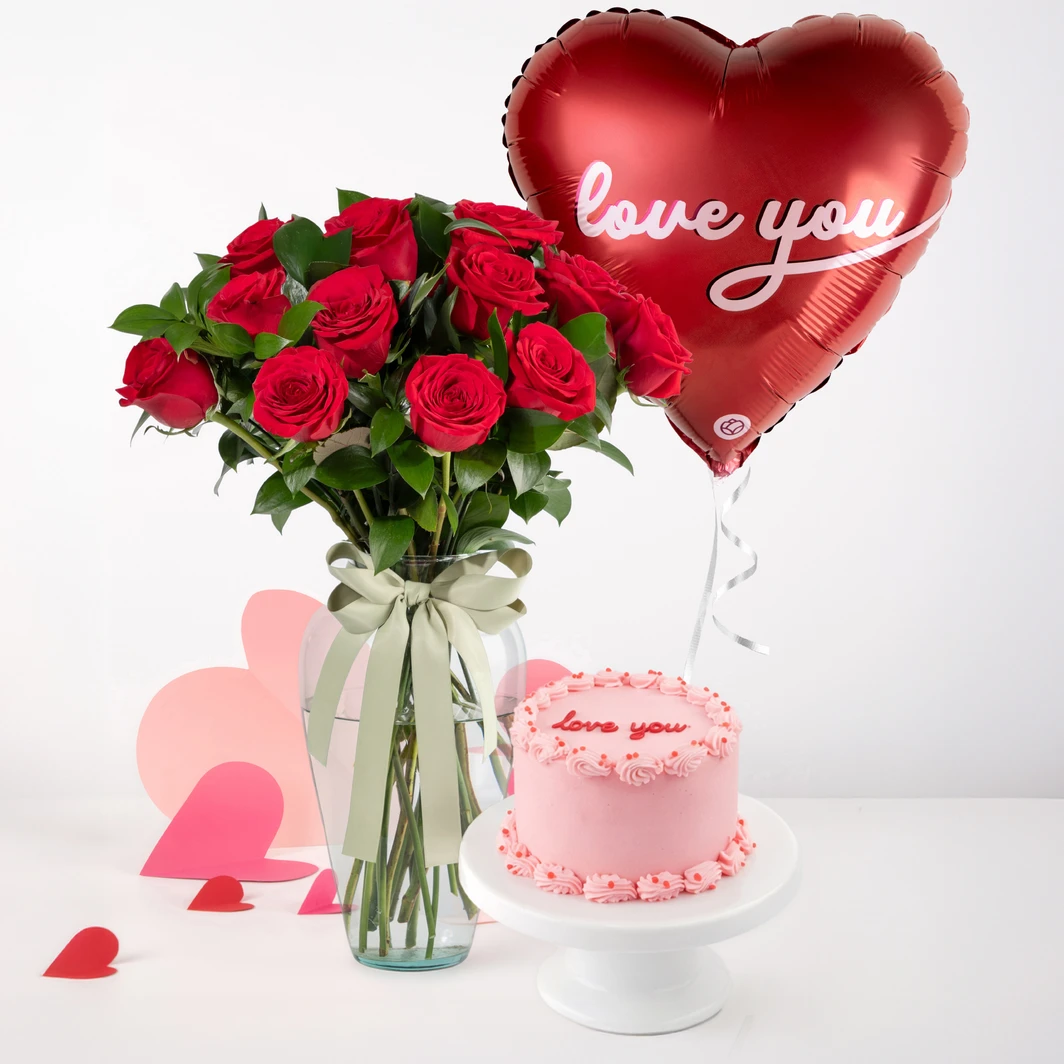 Pastel Love You Dani Flowers con Globo y 12 Rosas Rojas 26207