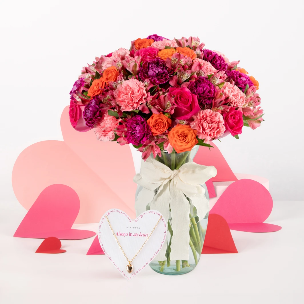 Collar Golden Mini Heart Malandra y Arreglo de Rosas Rosas y Claveles 26228