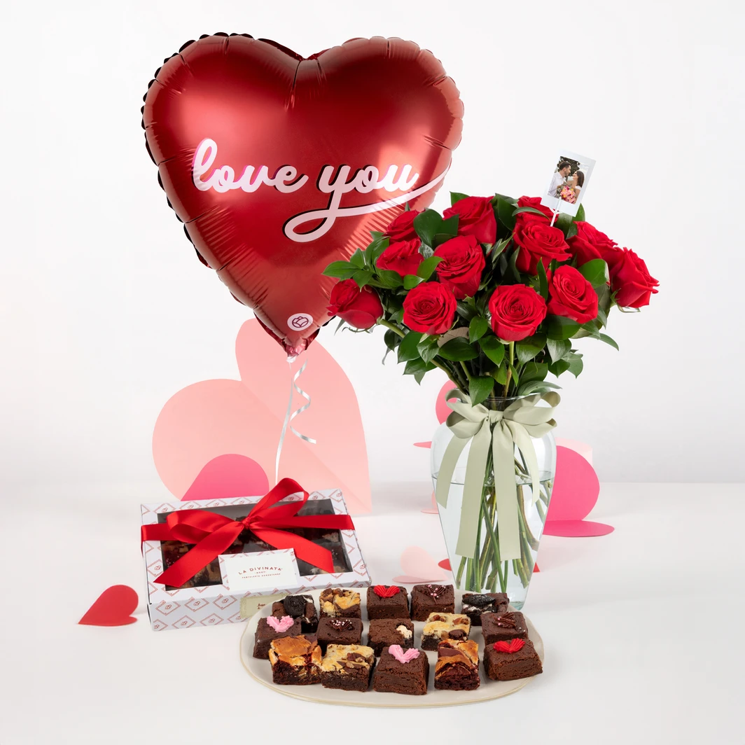 12 Rosas Rojas con Brownies Divinata y Globo "Love you" con Polaroid 26252