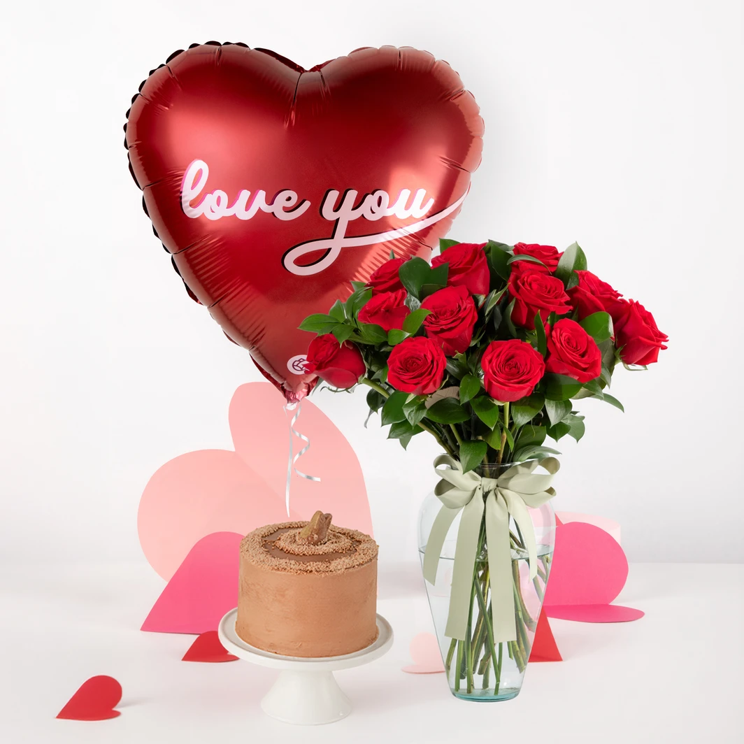 12 Rosas Rojas con Pastel Conejito y Globo ''Love You'' 26254