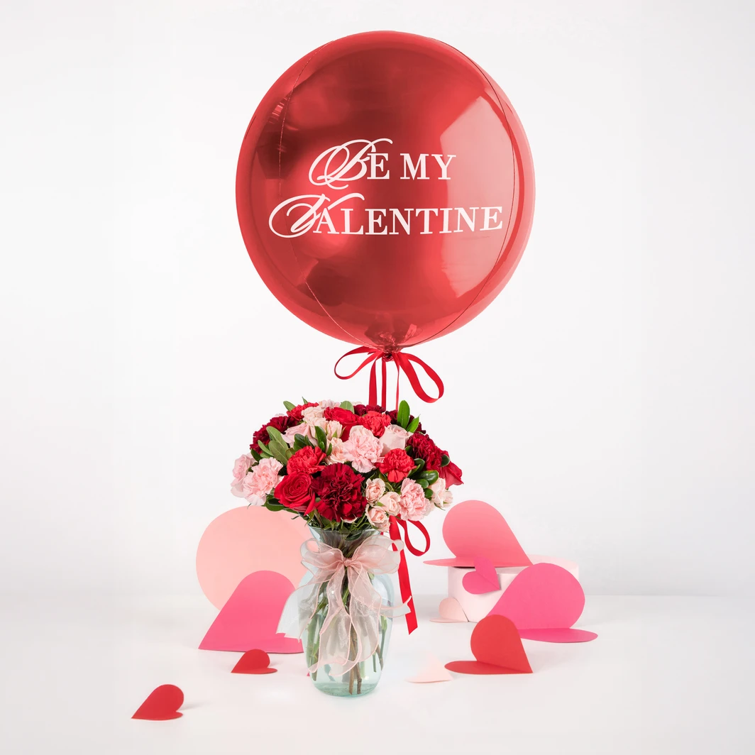 Arreglo de Rosas y Claveles con Globo "Be my Valentine" 26291