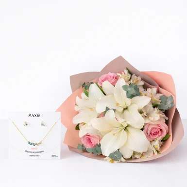 Marzo Especial: Ramo de Rosas y Lilys con Set Piedra del Mes 26422