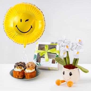 Orquídea de Peluche con Muffins y Globo SMILEYWORLD 26467