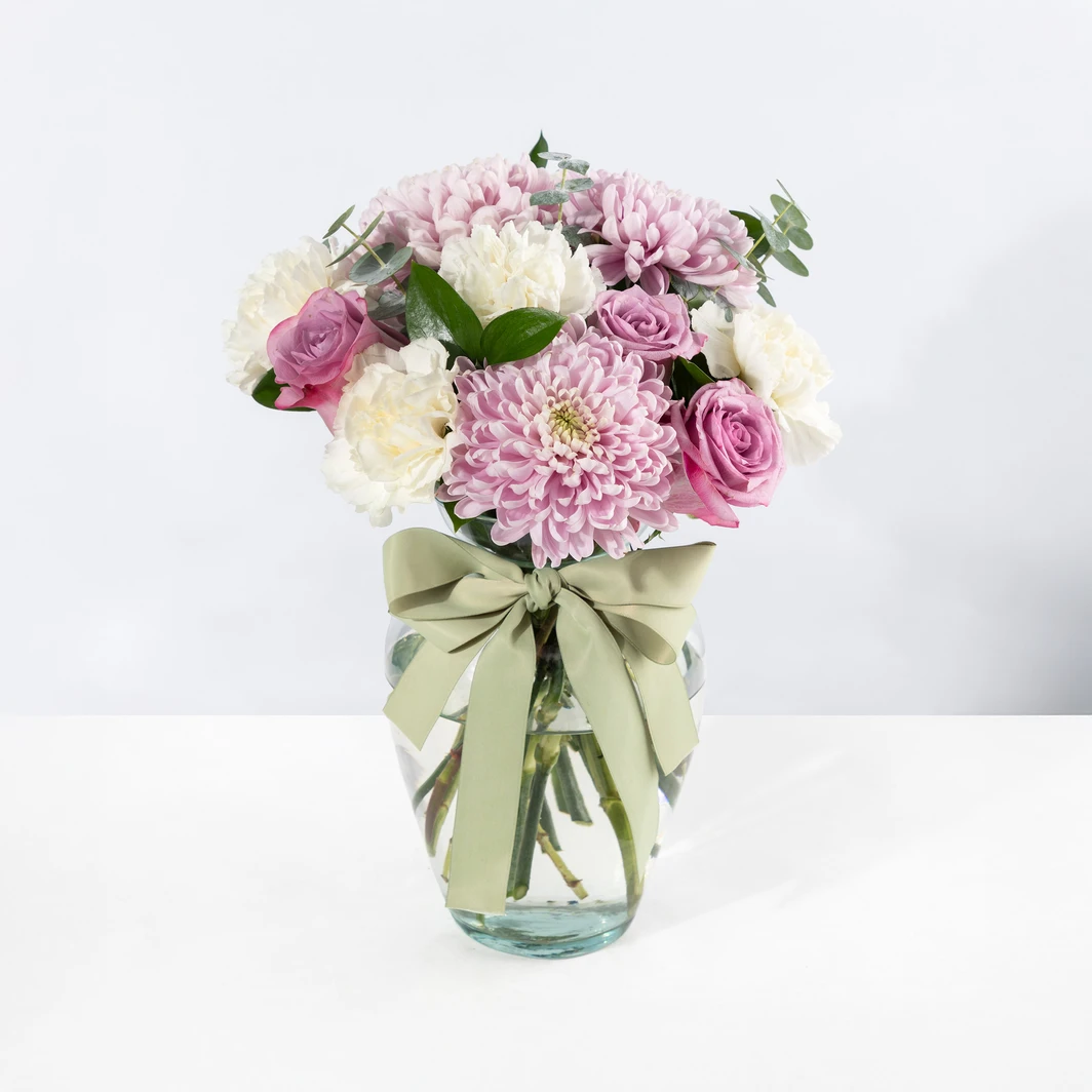 Arreglo de Margarita Roxanne con Clavel Blanco 26486