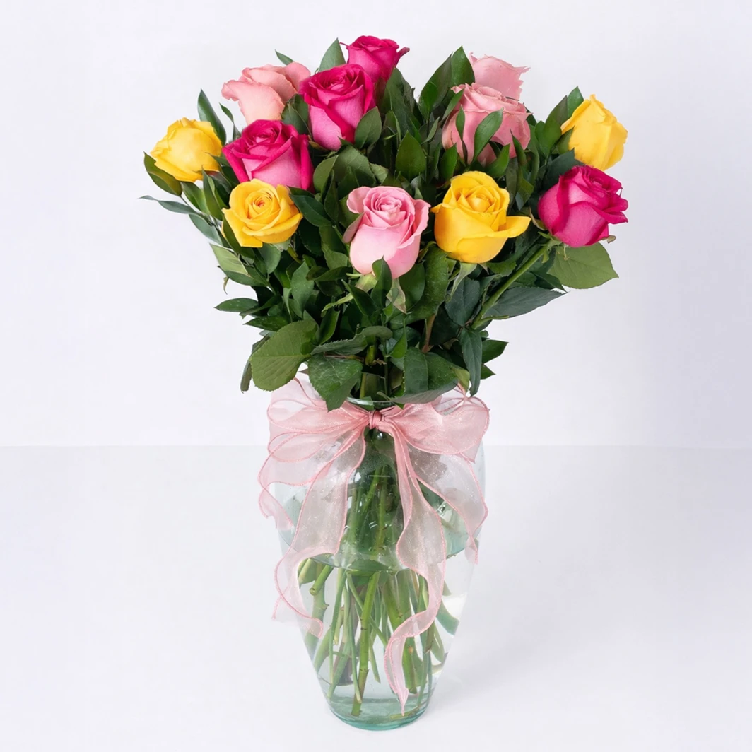 Arreglo de 12 Rosas Combinadas 26583