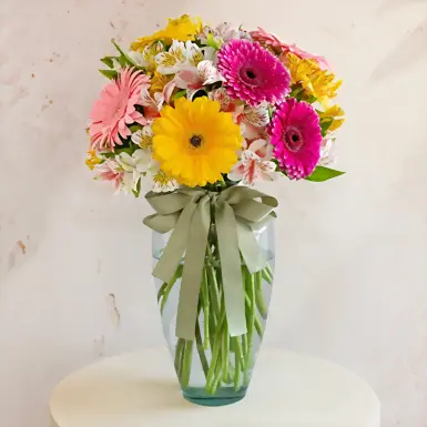 10 Gerberas Multicolor en Jarrón 2350