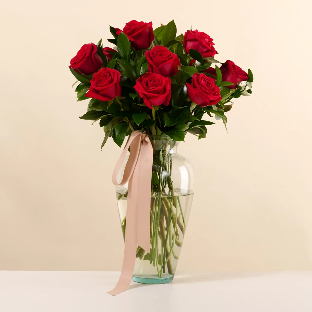 Clásico Amor con 12 Rosas Rojas 001