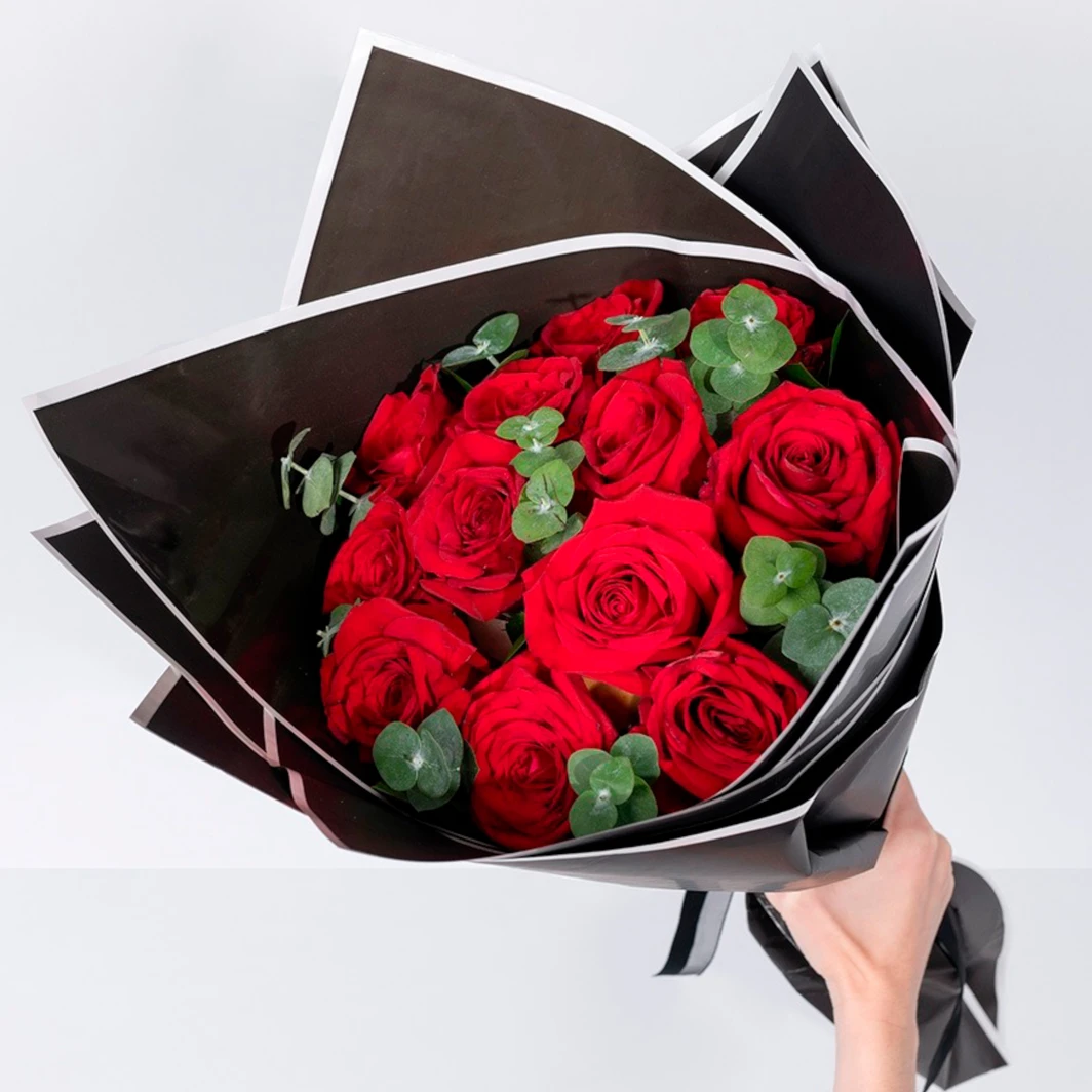 12 Red Roses Bouquet 2571