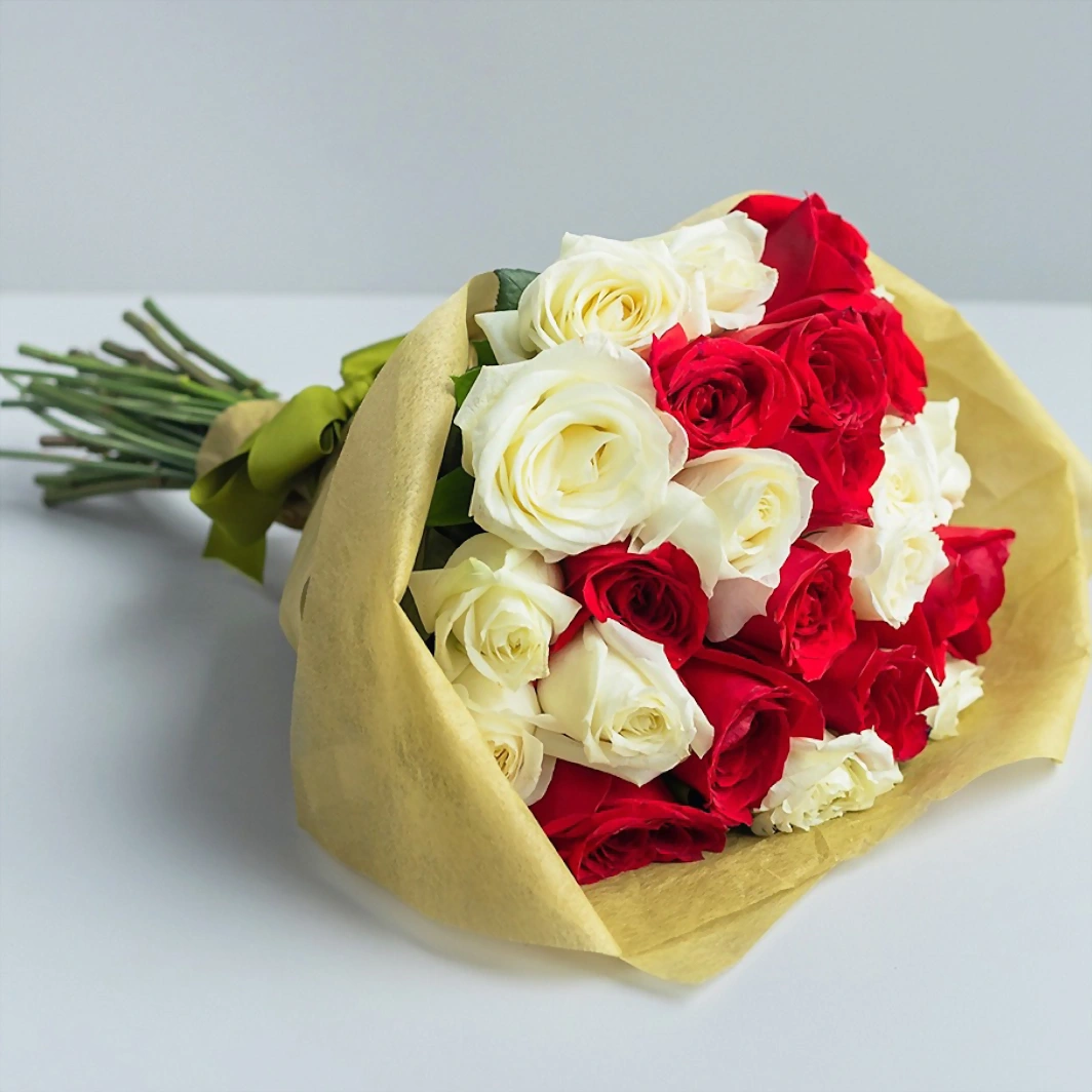 24 Red and White Roses Bouquet 2575