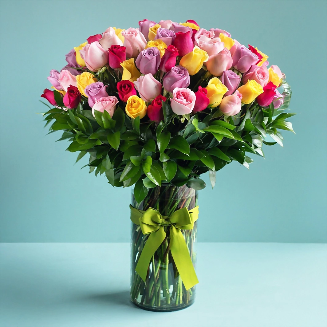 100 Rosas Arcoiris en Jarrón 2697