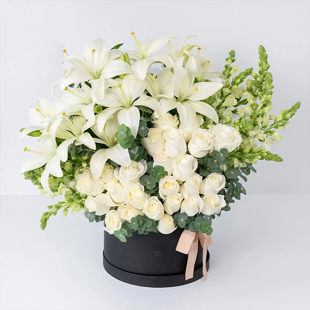 Arrangement of 24 White Roses and Lilys 5393