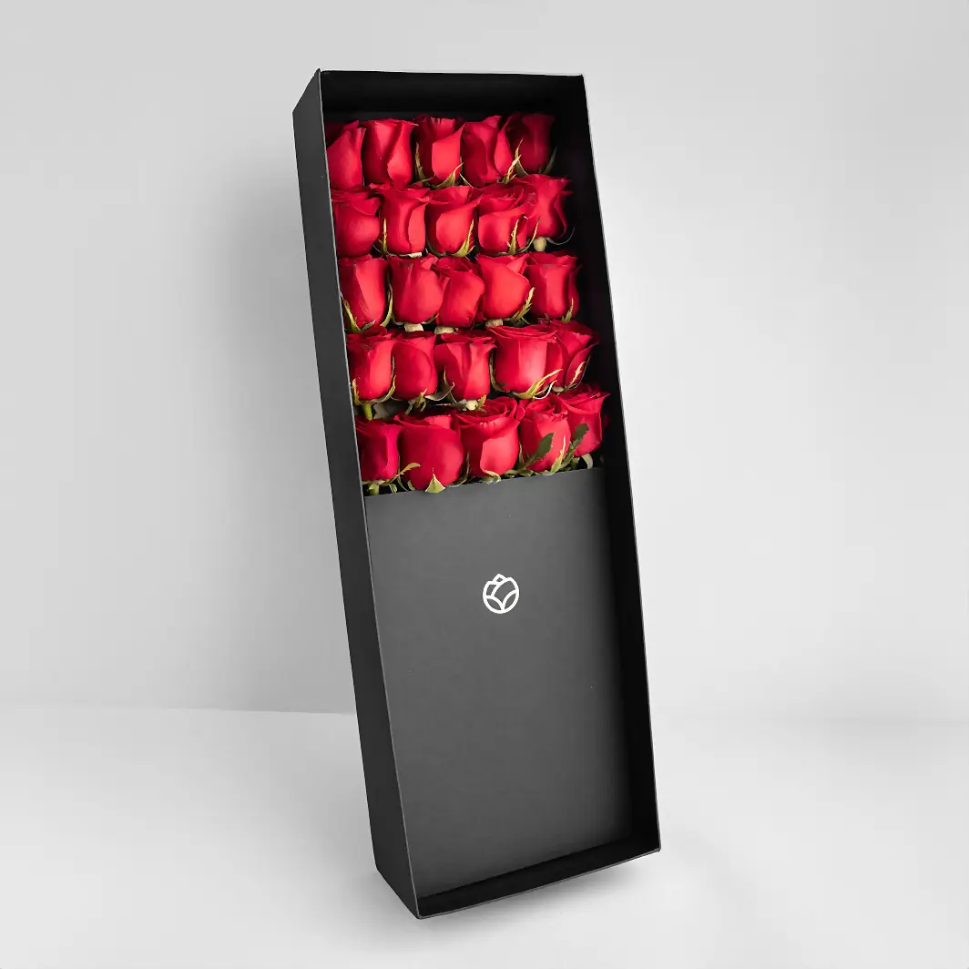 25 Red Roses Flower Box 6457