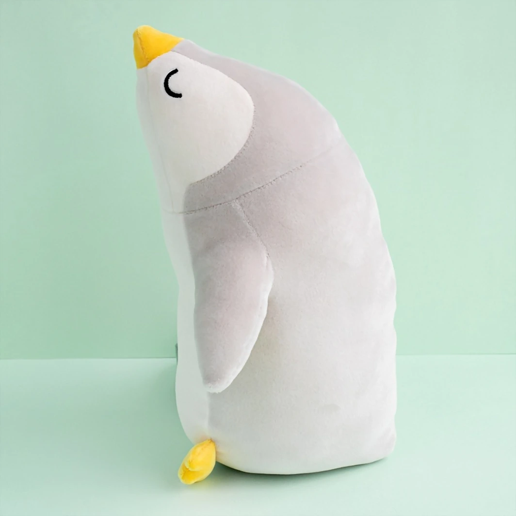 Pingüino Gris de Peluche 6639
