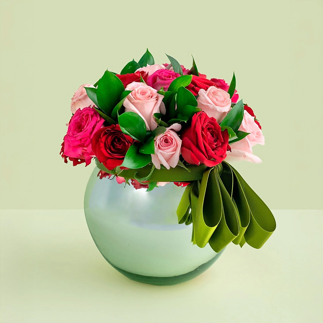 24 rosas coloridas en base platinada 9340